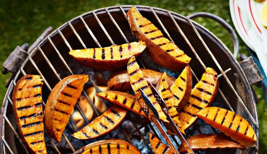 Griddled sweet potato wedges with houmous dip