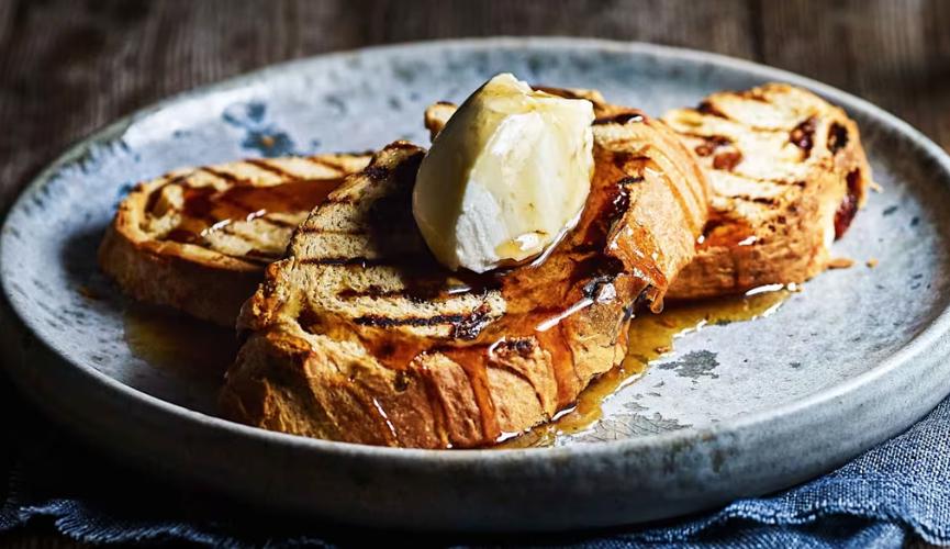 Selkirk bannock with whisky syrup