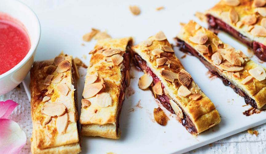 Chocolate & Strawberry Fingers