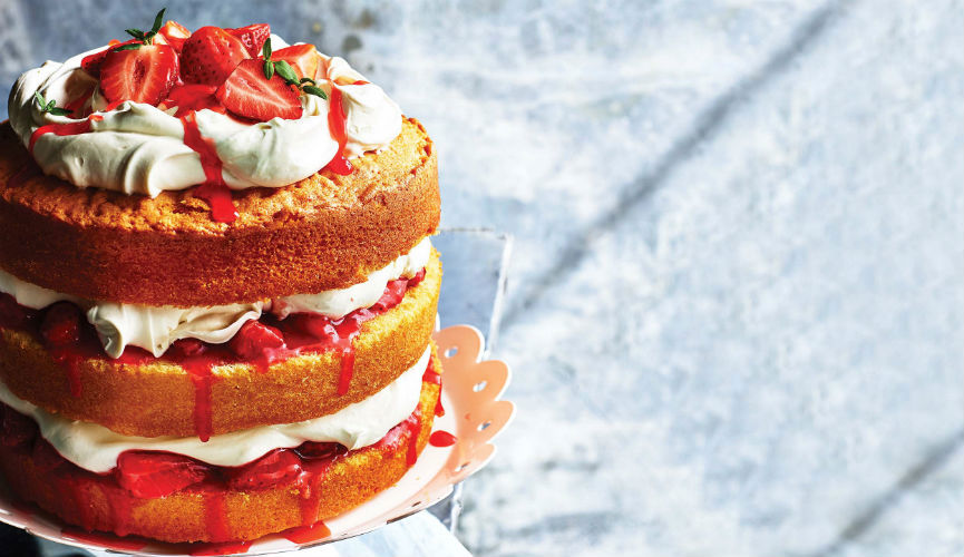 Lemon layer cake with strawberry and thyme jam