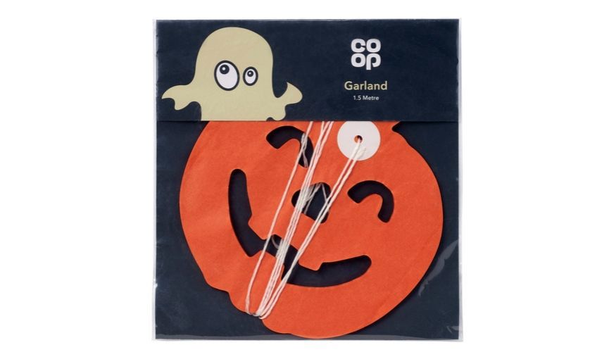 Pumpkin garland