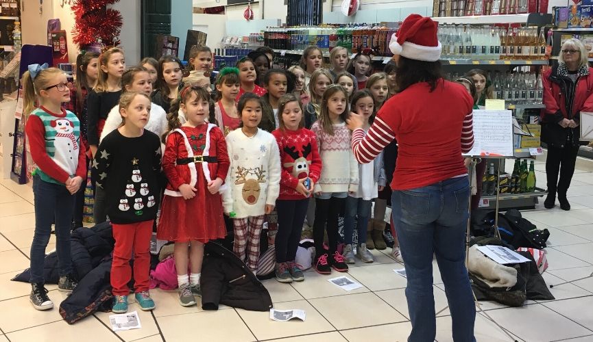 Module - School choirs in stores