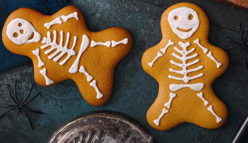 Skeleton gingerbread people