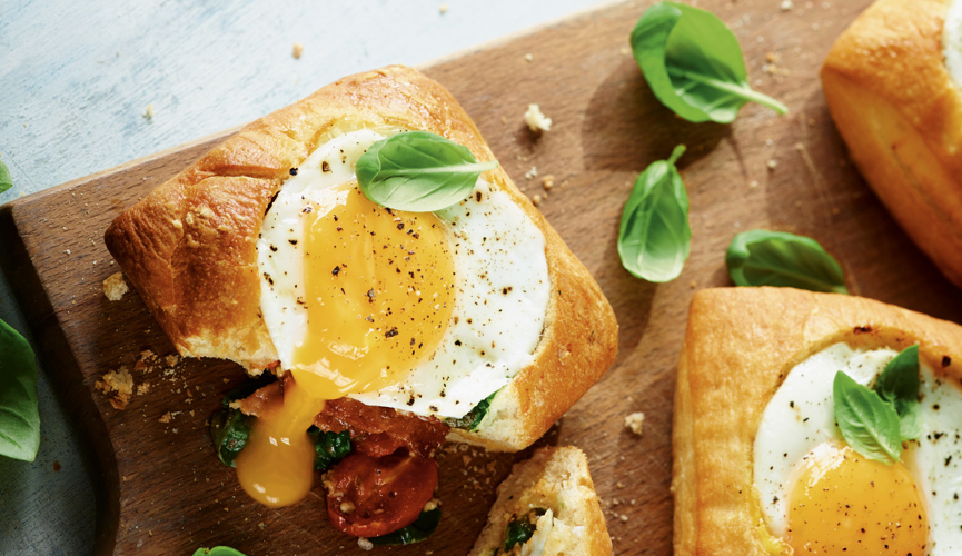 Brunch in bread