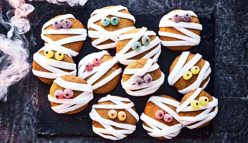 Mummy decorated ginger biscuits