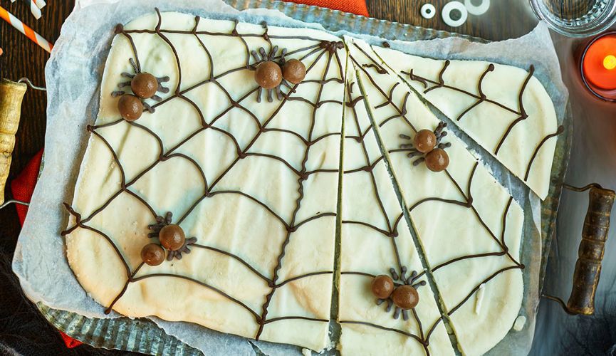 Spooky spider’s web dessert