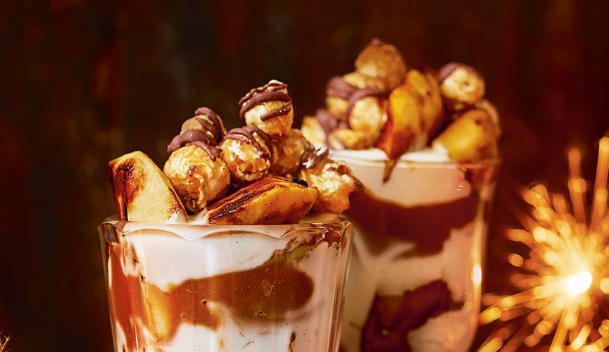 Toffee apple custard pots