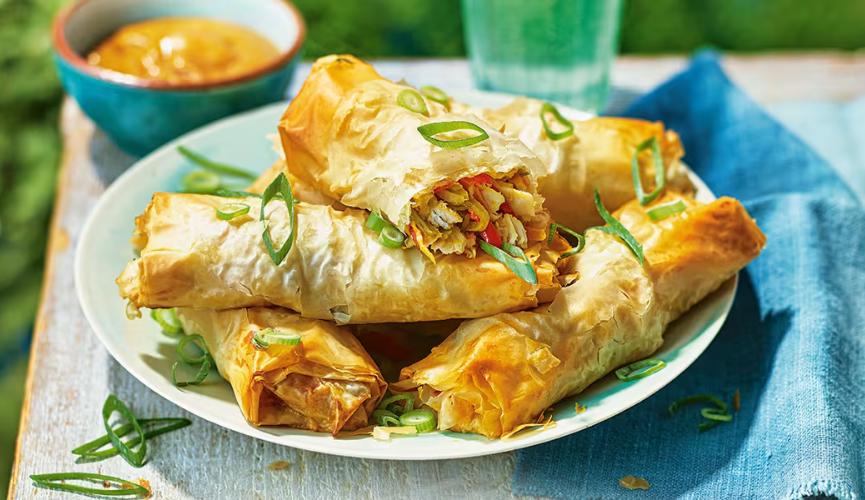 Chicken satay spring rolls